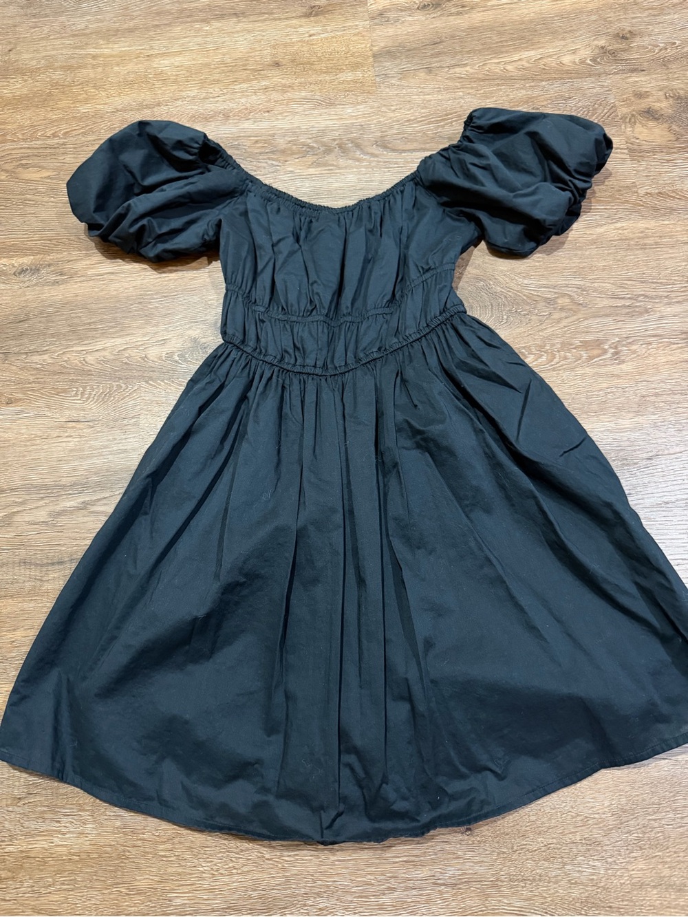 Hollister Black Puff-Sleeve Smocked Waist Mini Dress Size Small - Picture 2 of 8